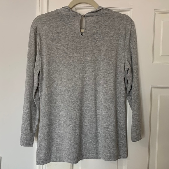 NWT - KARL LAGERFELD PARIS : Silver Keyhole Knit Long Sleeve Blouse Sz: S - Picture 5 of 6